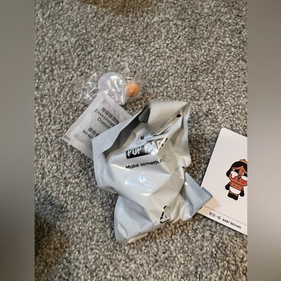 CRYBABY Crying Again Series Figures Baby Brown - Picture 3 of 5